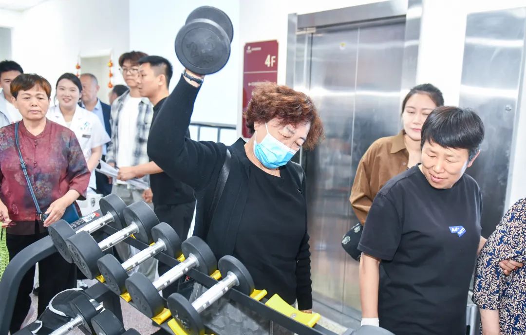 医养健康集团圆满举办职工家属开放日活动